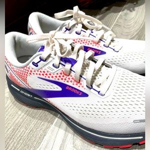 Brooks Ghost 14 shoes